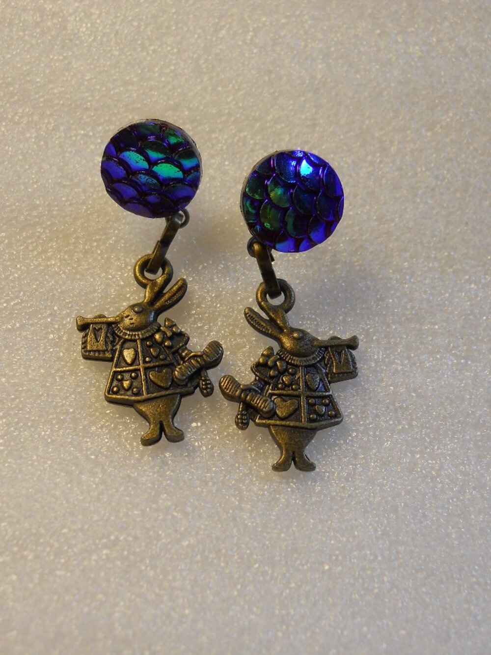 Alice in Wonderland White Rabbit Earrings    1125